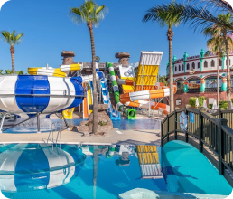 Aquapark ze zjeżdżalniami w hotelu family