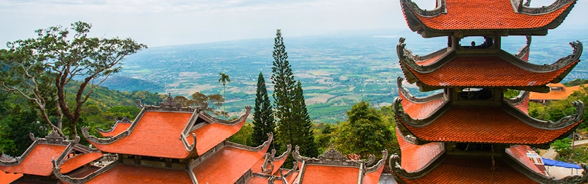 Pagoda Linh Son Truong Tho na górze Ta Cu
