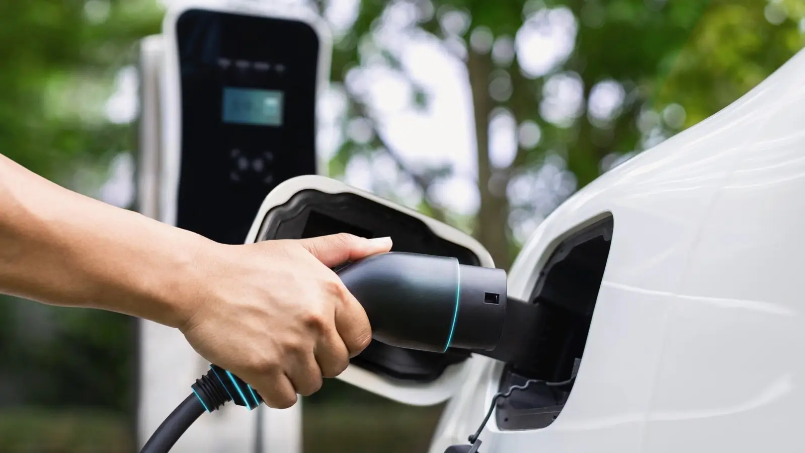 Ładowanie pojazdu elektrycznego