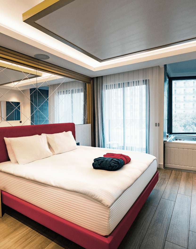 Granada Luxury Red