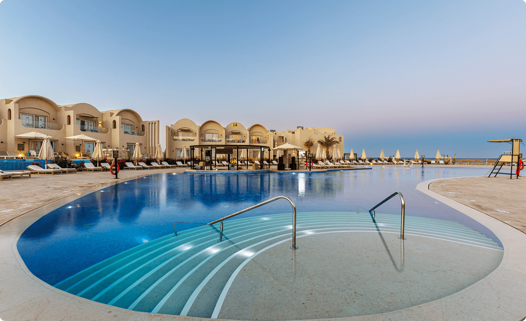 Sunrise Grand Select Arabian Beach Resort